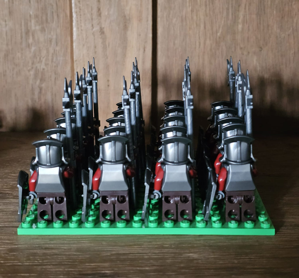 Uruk-hai Minifigure – Compatible Bricklink LOR022 – Ultra High Quality Army Building