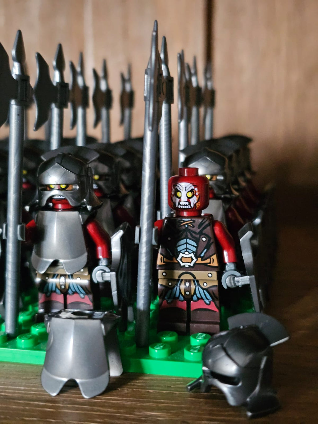 Uruk-hai Minifigure – Compatible Bricklink LOR022 – Ultra High Quality Army Building