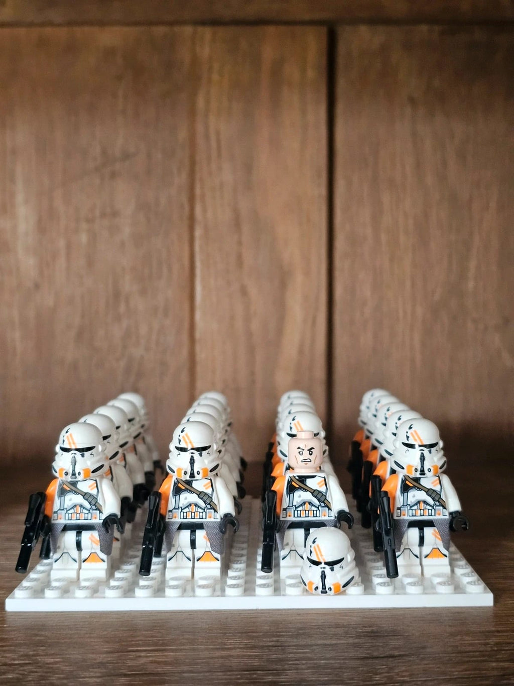 Clone Airborne Trooper Phase 2 – SW0523 Compatible – Star Wars Minifigure Accessory – Army Builder Quality